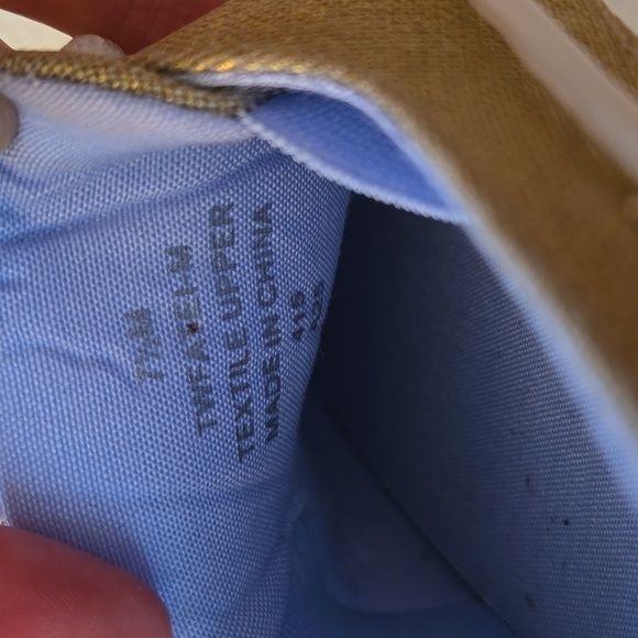 Tommy Hilfiger Women's Lace-Up Slip-On Gold Shimmer Boat Shoes Size 7.5 - Picture 5 of 8